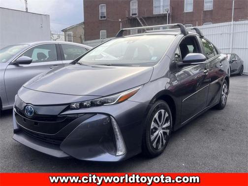 2022 Toyota Prius Prime LE