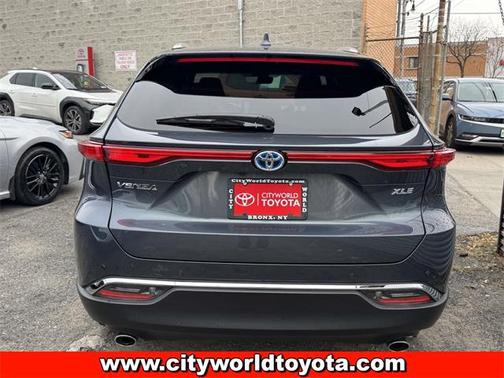 2024 Toyota Venza XLE