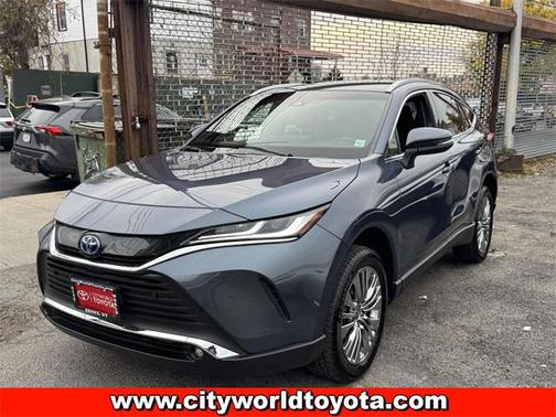 2024 Toyota Venza XLE