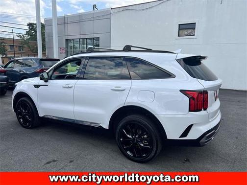 2022 Kia Sorento SX