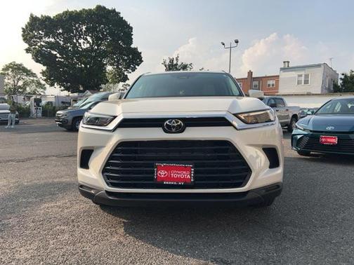 2024 Toyota Grand Highlander Hybrid XLE