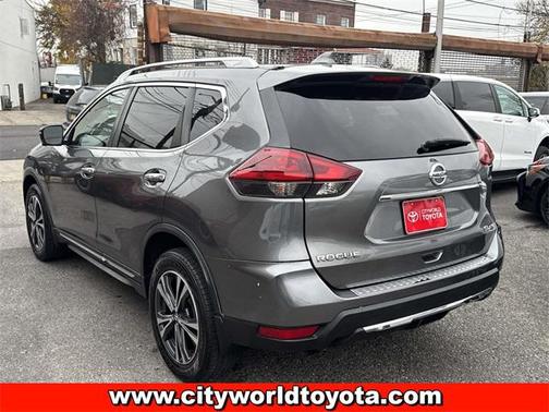 2018 Nissan Rogue SL
