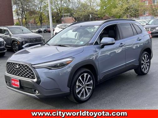2022 Toyota Corolla Cross XLE