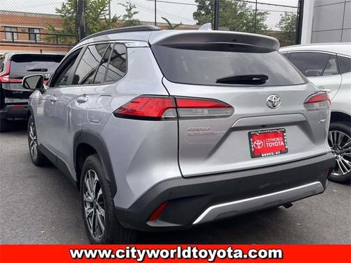 2023 Toyota Corolla Cross XLE