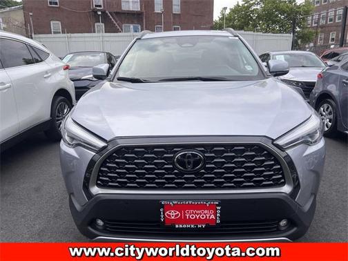 2023 Toyota Corolla Cross XLE