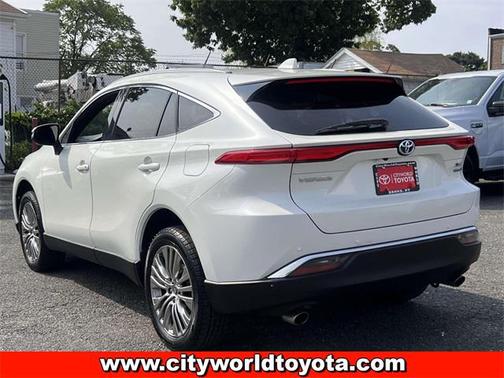 2022 Toyota Venza XLE