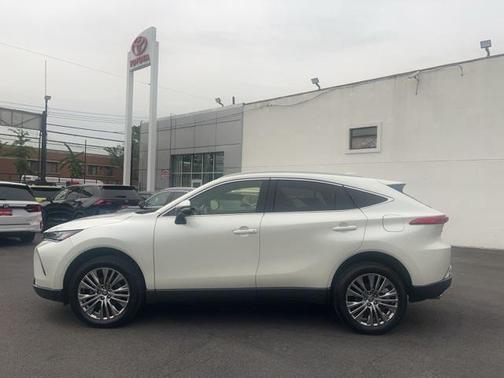 2022 Toyota Venza Limited