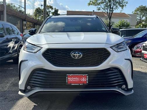 2022 Toyota Highlander XSE