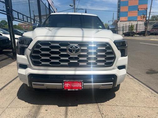 2025 Toyota Sequoia Base