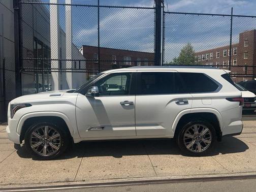 2025 Toyota Sequoia Base