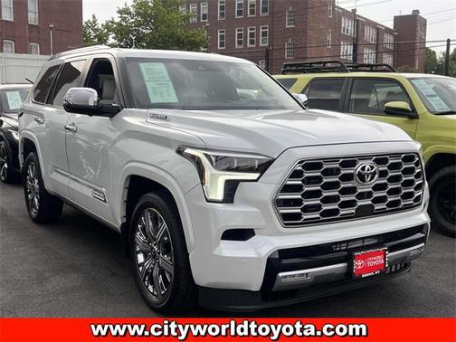 2025 Toyota Sequoia Base