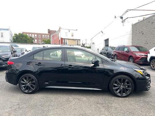 2024 Toyota Corolla Hybrid SE