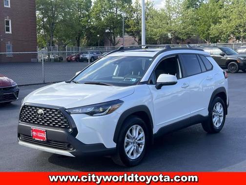 2022 Toyota Corolla Cross LE