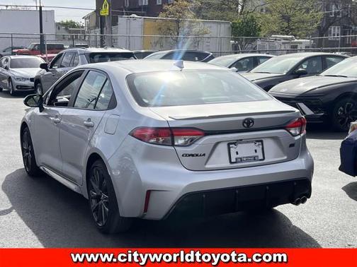 2025 Toyota Corolla SE
