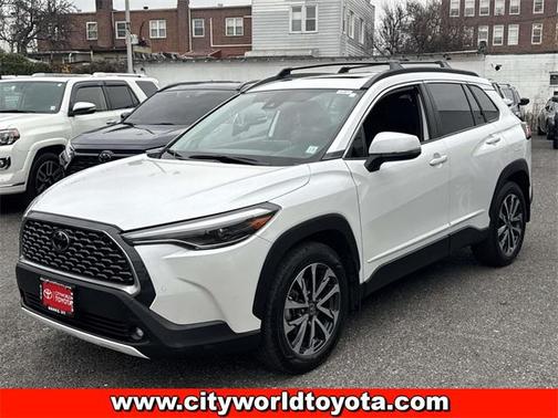 2022 Toyota Corolla Cross XLE