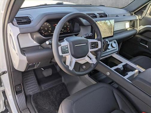 2025 Land Rover Defender 110 P400 S