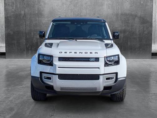 2025 Land Rover Defender 110 P400 S