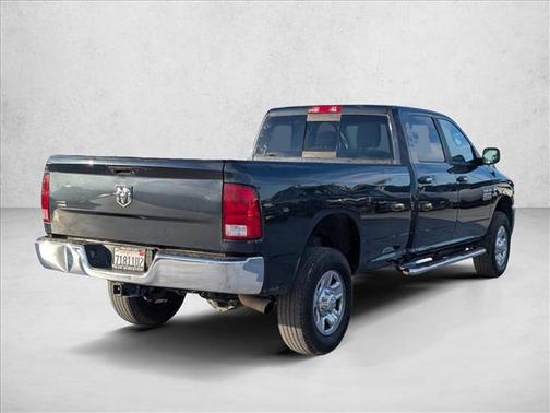 2018 RAM 2500 SLT Crew Cab 4x4 8' Box
