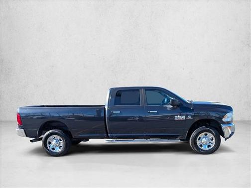2018 RAM 2500 SLT Crew Cab 4x4 8' Box