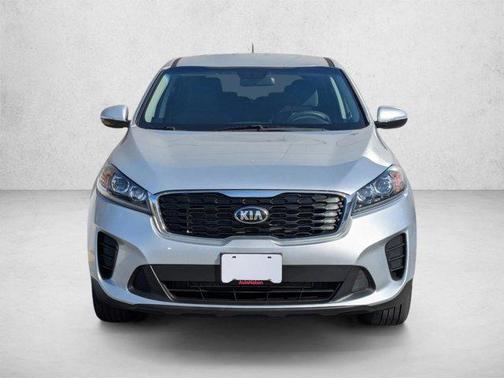 Sparkling Silver 2019 Kia Sorento LX