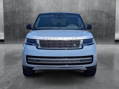 2025 Land Rover Range Rover P530 SE