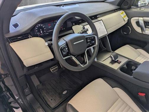 2025 Land Rover Discovery Sport Dynamic SE