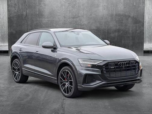 2023 Audi Q8 55 Premium Plus