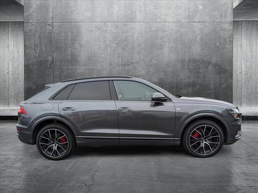 2023 Audi Q8 55 Premium Plus