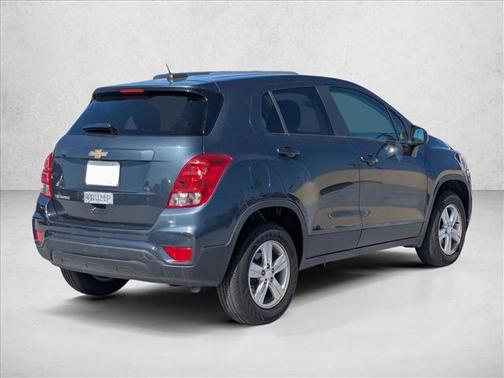 Shadow Gray Metallic 2022 Chevrolet Trax LS
