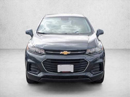 Shadow Gray Metallic 2022 Chevrolet Trax LS
