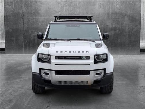 2025 Land Rover Defender 110 P400 S