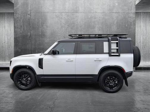 2025 Land Rover Defender 110 P400 S