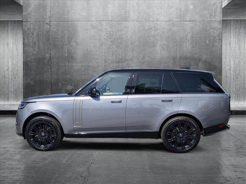 2025 Land Rover Range Rover P530 SE