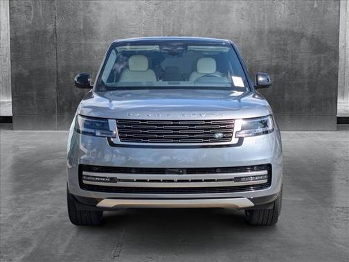 2025 Land Rover Range Rover P530 SE
