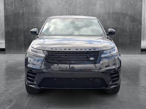 2026 Land Rover Range Rover Velar Dynamic SE