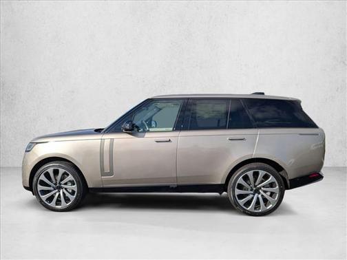 2026 Land Rover Range Rover P530 SE