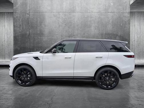 2025 Land Rover Range Rover Sport SE