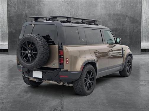 2021 Land Rover Defender 110 SE