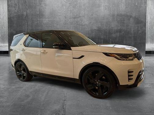 2025 Land Rover Discovery P360 Dynamic SE