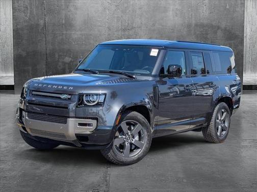 2025 Land Rover Defender 130 P400 X-Dynamic SE