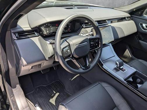 2026 Land Rover Range Rover Velar P400 Dynamic SE