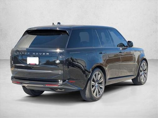 2023 Land Rover Range Rover P530 SE