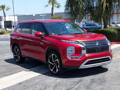 2023 Mitsubishi Outlander PHEV SE S-AWC