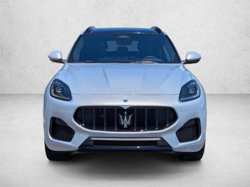 Bianco 2023 Maserati Grecale Modena