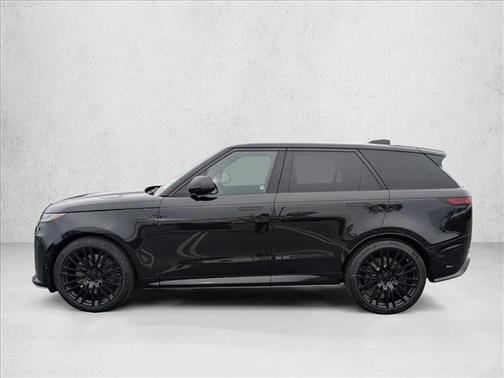 2026 Land Rover Range Rover Sport P635 SV