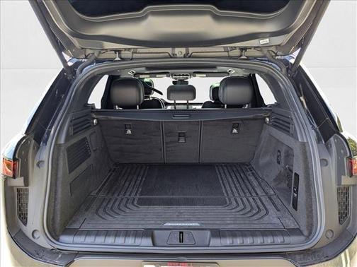 2023 Land Rover Range Rover Sport SE