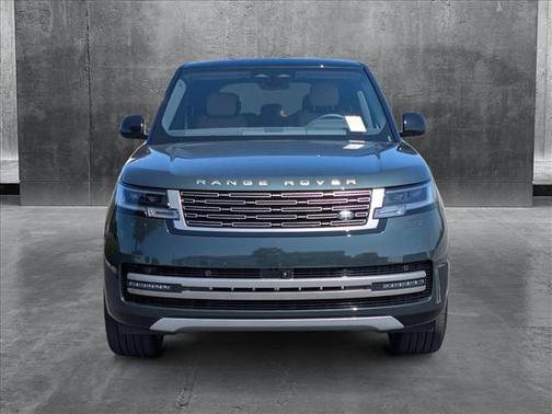 2025 Land Rover Range Rover P530 SE