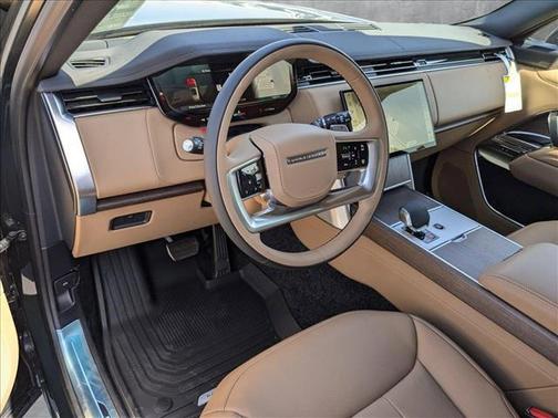 2025 Land Rover Range Rover P530 SE