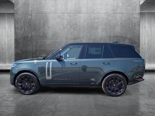 2025 Land Rover Range Rover P530 SE