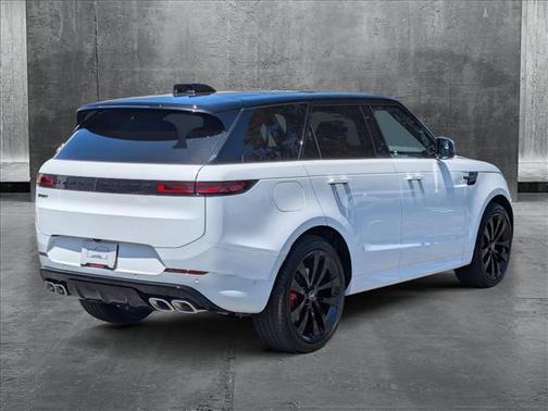 2025 Land Rover Range Rover Sport SE
